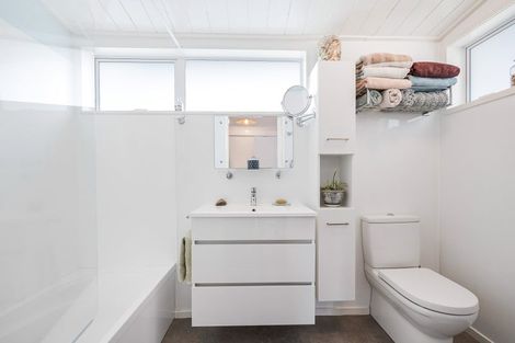 Photo of property in 155 Hutchinson Avenue, New Lynn, Auckland, 0600