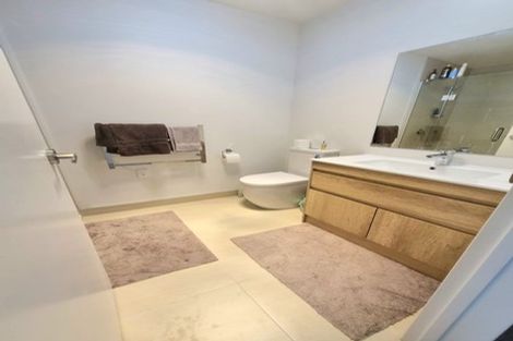 Photo of property in 3/25 Vodanovich Road, Te Atatu South, Auckland, 0610