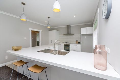 Photo of property in 60 Brois Street, Frankleigh Park, New Plymouth, 4310