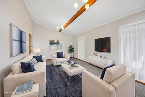 Photo of property in 5 Climie Crescent, Hawera, 4610