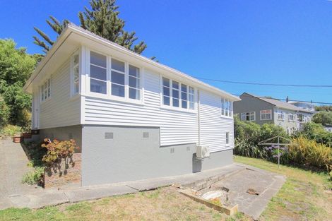 Photo of property in 63 Sidlaw Street, Strathmore Park, Wellington, 6022