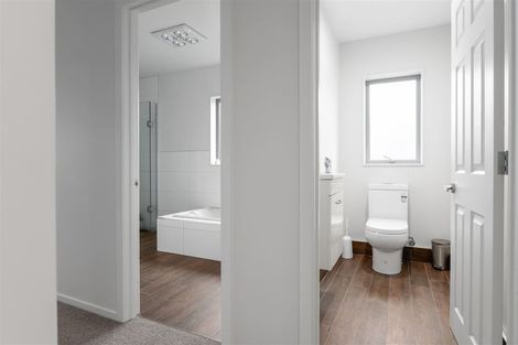 Photo of property in 16 Teatree Close, Huntington, Hamilton, 3210