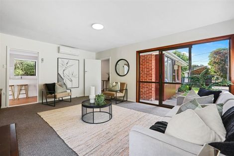 Photo of property in 16 Manor Place, Bryndwr, Christchurch, 8053