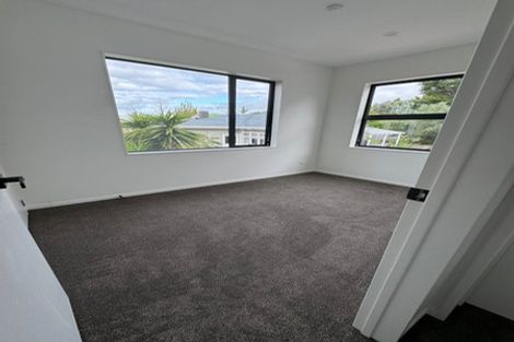 Photo of property in 1d Zion Road, Birkenhead, Auckland, 0626