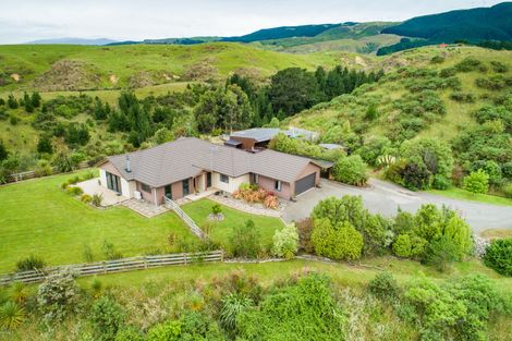 Photo of property in 71 County Heights Drive, Aokautere, Palmerston North, 4471