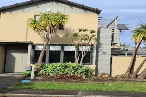 Photo of property in 5 Haven Drive, East Tamaki, Auckland, 2013