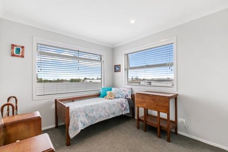 Photo of property in 43 Excelsa Place, Papamoa Beach, Papamoa, 3118