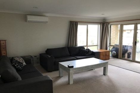 Photo of property in 37 Stableford Drive, Pyes Pa, Tauranga, 3112