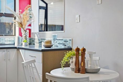 Photo of property in 5 Parakai Street, Paraparaumu, 5032