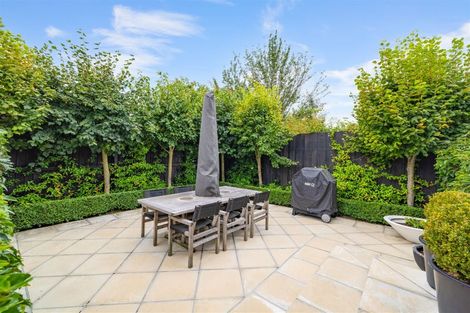 Photo of property in 90 Abberley Crescent, St Albans, Christchurch, 8014