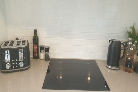 Photo of property in 2/564 High Street, Boulcott, Lower Hutt, 5010