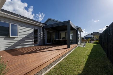 Photo of property in 34 Tipu Crescent, Wainui, 0932