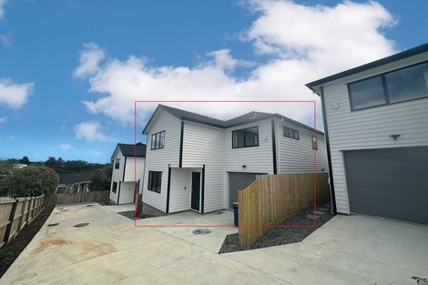 Photo of property in 18b Edgware Road, West Harbour, Auckland, 0618