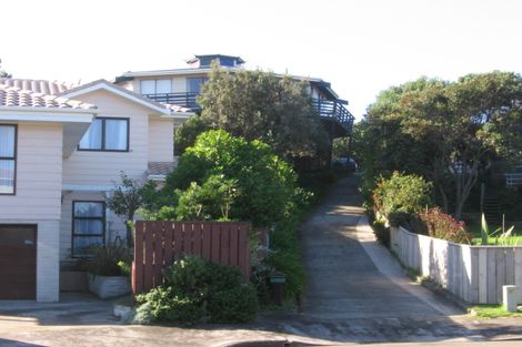 Photo of property in 9a Frances Street, Waikanae Beach, Waikanae, 5036