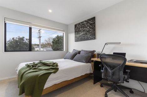 Photo of property in 9/36 Kaipatiki Road, Glenfield, Auckland, 0629