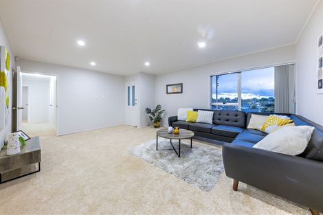 Photo of property in 1/11 Chamade Place, Clover Park, Auckland, 2019