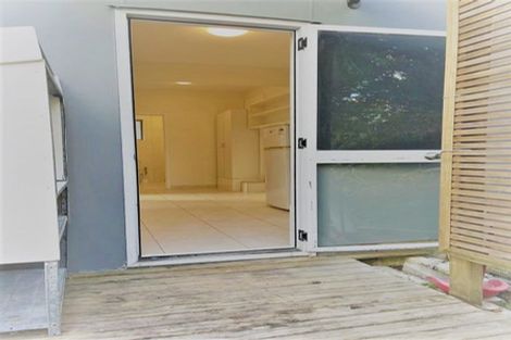 Photo of property in 31 Sequoia Place, Sunnynook, Auckland, 0620