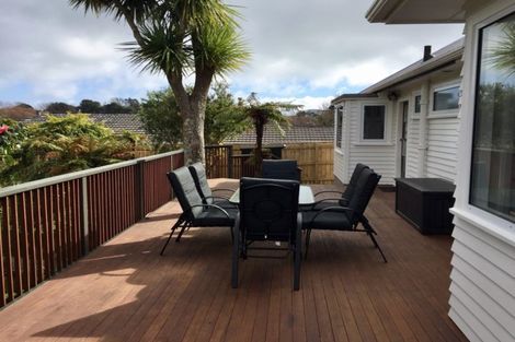 Photo of property in 10 Karaka Grove, Raumati Beach, Paraparaumu, 5032