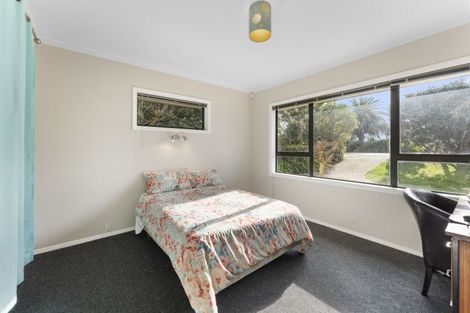 Photo of property in 62 Raumati Road, Raumati Beach, Paraparaumu, 5032