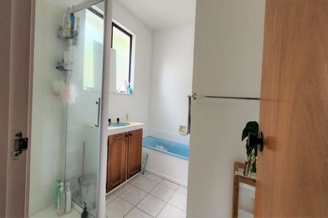 Photo of property in 1/175 Bradbury Road, Highland Park, Auckland, 2010