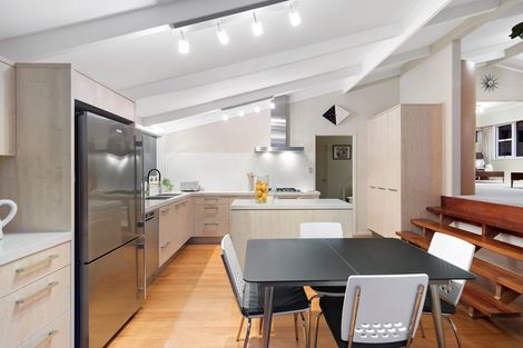 Photo of property in 67 Kohu Road, Titirangi, Auckland, 0604