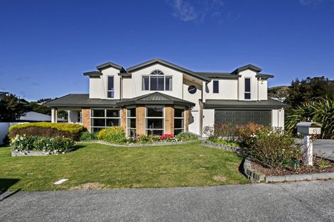 Photo of property in 43 Navigation Drive, Whitby, Porirua, 5024