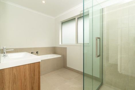 Photo of property in 1 Komarohi Road, Snells Beach, 0920