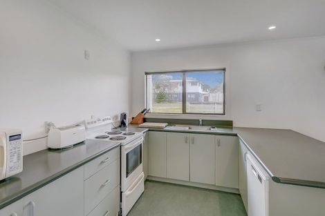 Photo of property in 18a Captain Cook Road, Cooks Beach, Whitianga, 3591