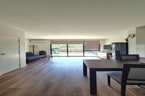 Photo of property in 24 Kotuitui Street, Manukau, Auckland, 2104