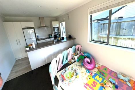 Photo of property in 32 Pakanga Grove, Pyes Pa, Tauranga, 3112