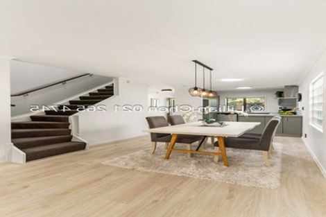 Photo of property in 27 Verdale Circle, Glen Eden, Auckland, 0602