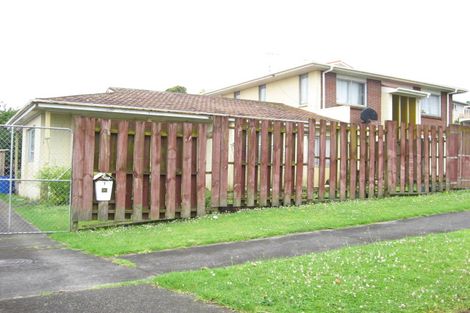 Photo of property in 2/30 Ridgemount Rise, Mangere Bridge, Auckland, 2022
