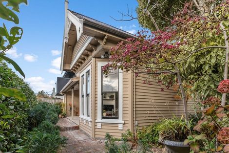 Photo of property in 210 Peterborough Street, Christchurch Central, Christchurch, 8013