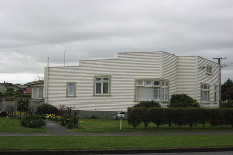 Photo of property in 62 Queen Street West, Levin, 5510