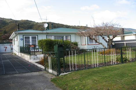 Photo of property in 73 Wood Street, Wainuiomata, Lower Hutt, 5014