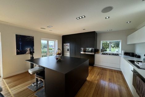 Photo of property in 152 Lake Crescent, Hamilton Lake, Hamilton, 3204