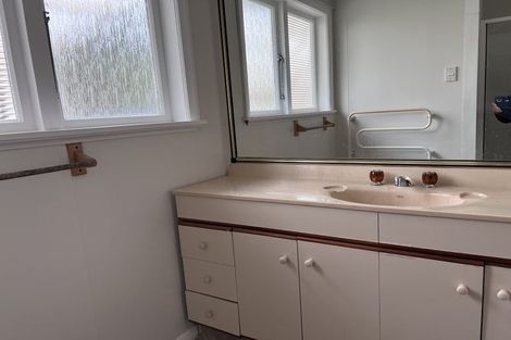 Photo of property in 112 Main Road, Tawa, Wellington, 5028