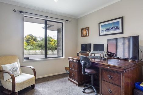 Photo of property in 38a Kaipara Lake Road, South Head, Helensville, 0874