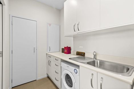 Photo of property in 10 Rangimaarie Crescent, Snells Beach, 0920