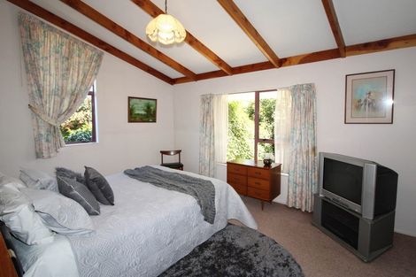 Photo of property in 30 Charles Street, Carterton, 5713