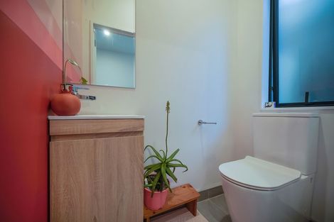 Photo of property in 9/22 Ryburn Road, Mount Wellington, Auckland, 1062