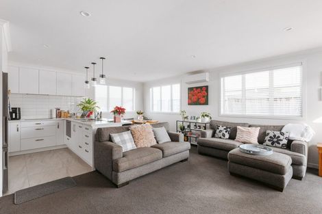 Photo of property in Waterview Estate, 34/4 Greystone Place, Omokoroa, 3114