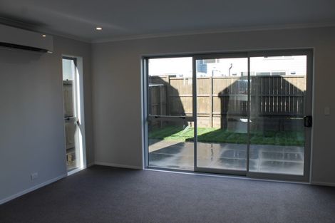 Photo of property in 49 Glidepath Road, Hobsonville, Auckland, 0616