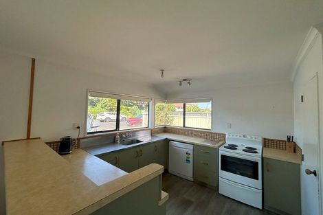 Photo of property in 128 Ocean Beach Road, Tairua, 3508