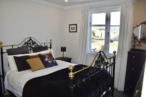 Photo of property in 60 Sarah Street, Waikawa Beach, Levin, 5573