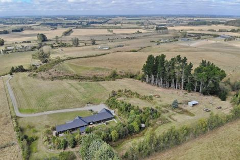 Photo of property in 175 Summerhill Road, Cust, Rangiora, 7471