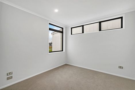 Photo of property in 4d Nohoanga Road, Karaka, Papakura, 2113