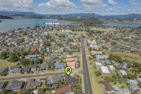 Photo of property in 1 Cobham Lane, Whitianga, 3510