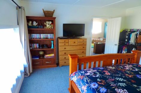 Photo of property in 17 Joseph Street, Pukemiro, Huntly, 3771
