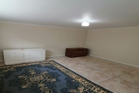 Photo of property in 42 Regency Place, Sunnynook, Auckland, 0632